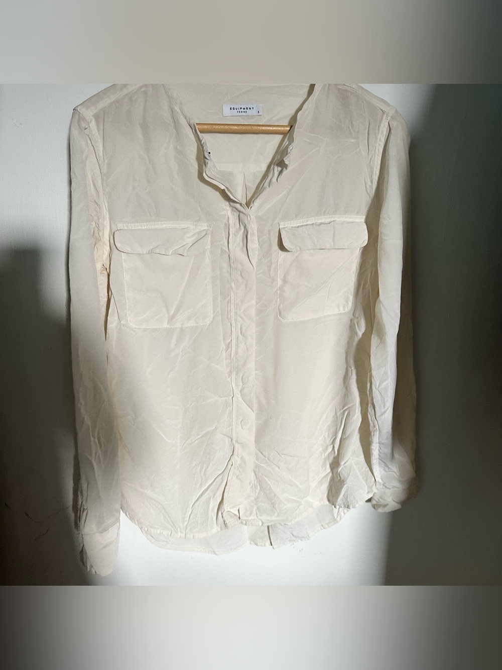 Equipment Femme off white silk Cream blouse